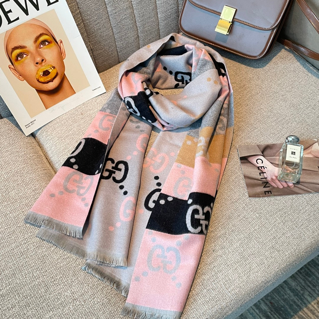 Gucci Double Faced Cashmere Skin-Friendly Scarf Shawl for Women – product image 17