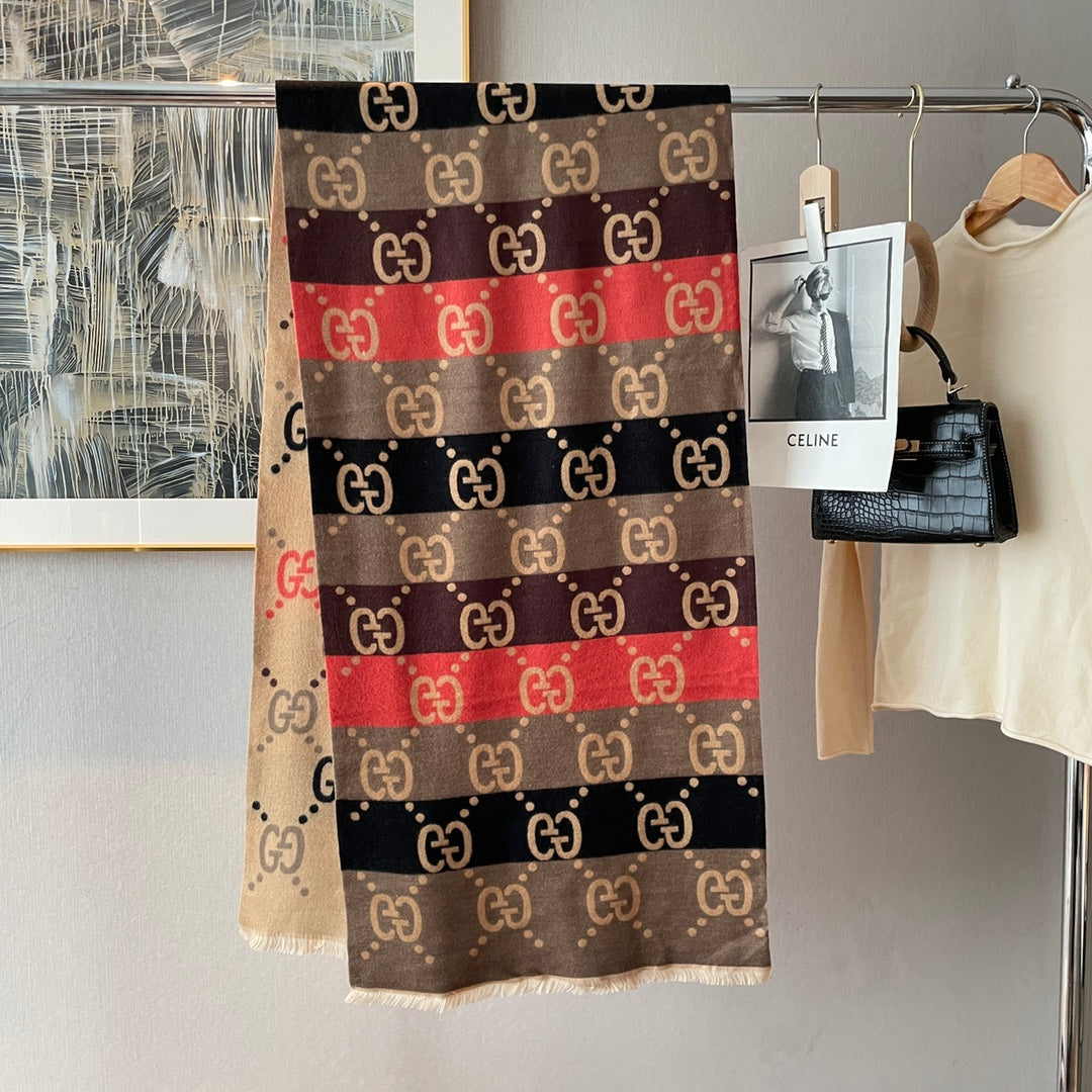 Gucci Double Faced Cashmere Skin-Friendly Scarf Shawl for Women – product image 4