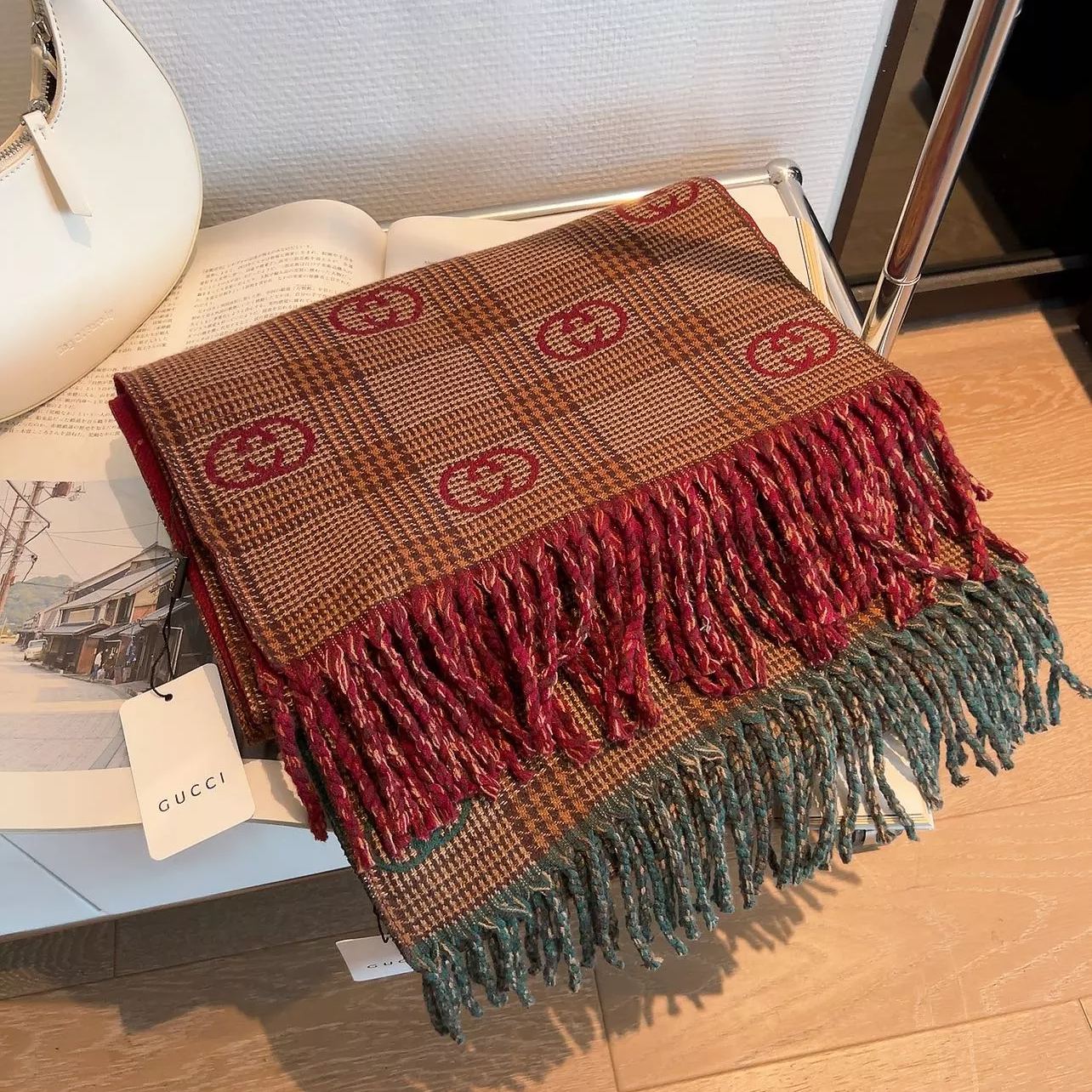 Gucci Double-sided Cashmere Fringed Scarf for Women – product image 13
