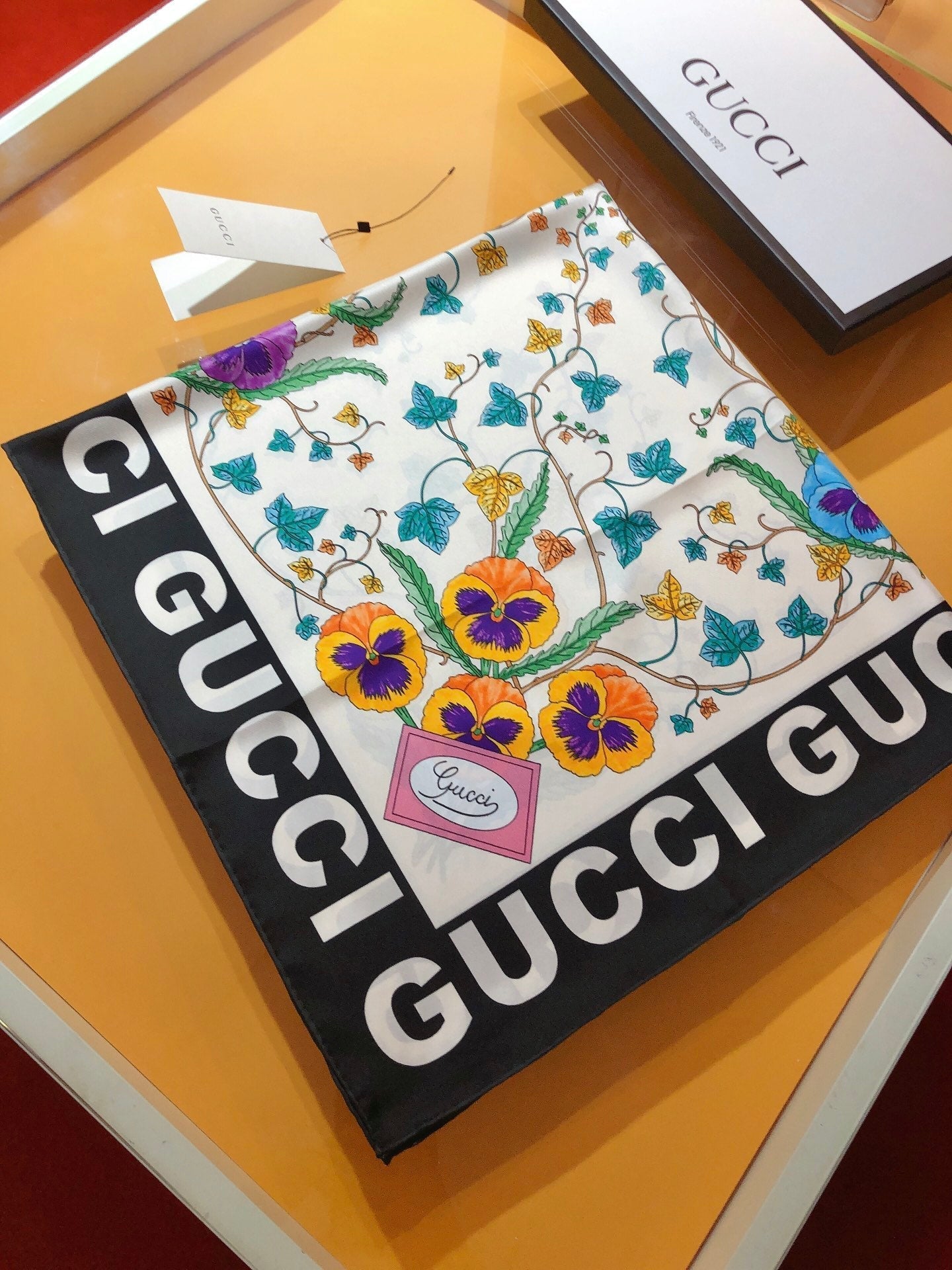 Gucci Floral Print Silk Scarf for Women – product image 7