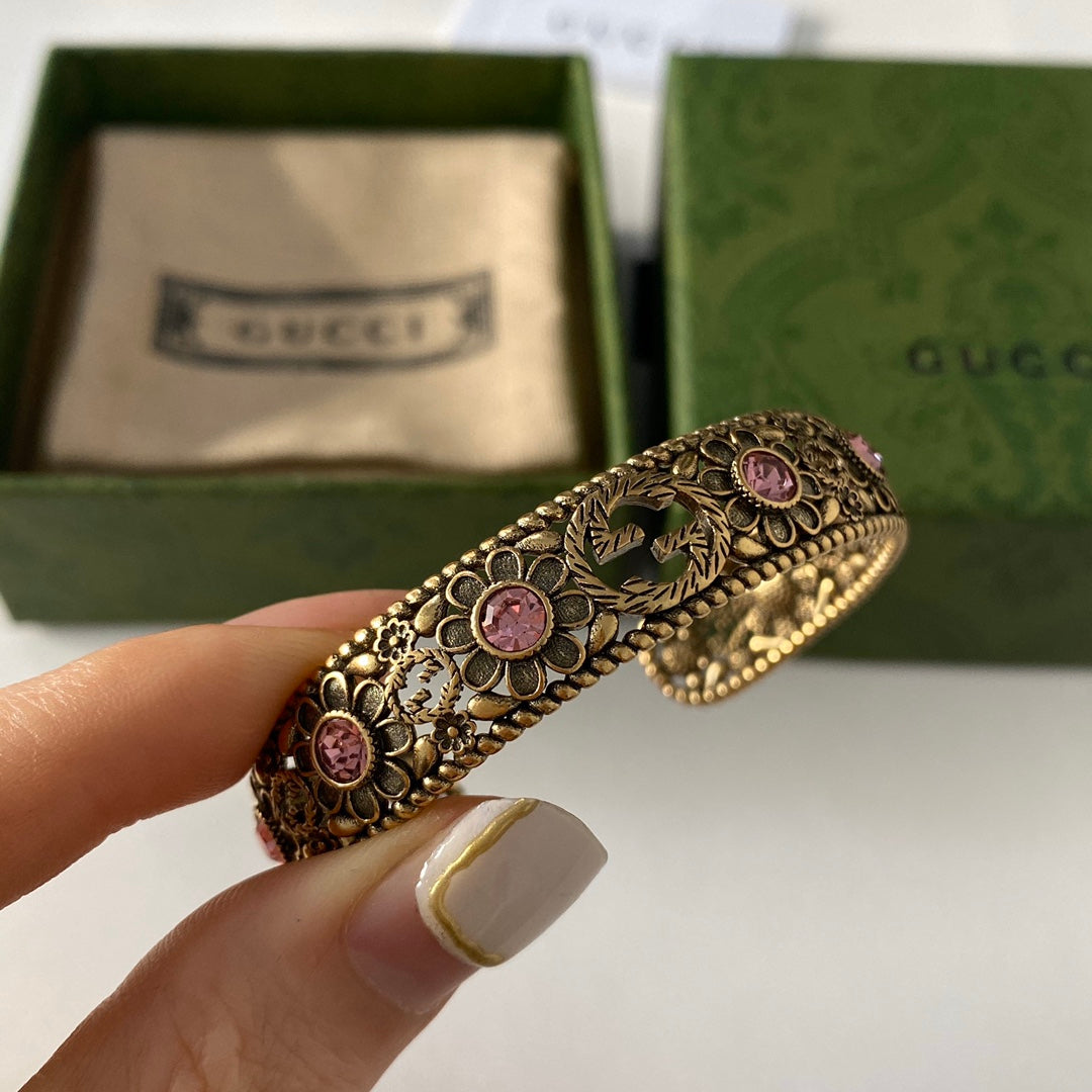 Gucci Flower Hollow Open Bracelet – Luxury Jewelry – product image 3