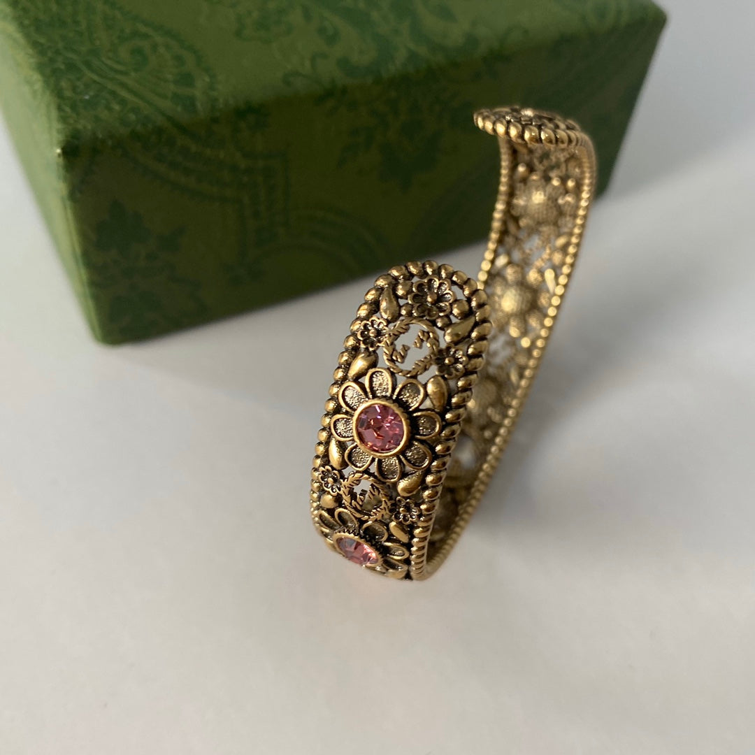 Gucci Flower Hollow Open Bracelet – Luxury Jewelry – product image 4