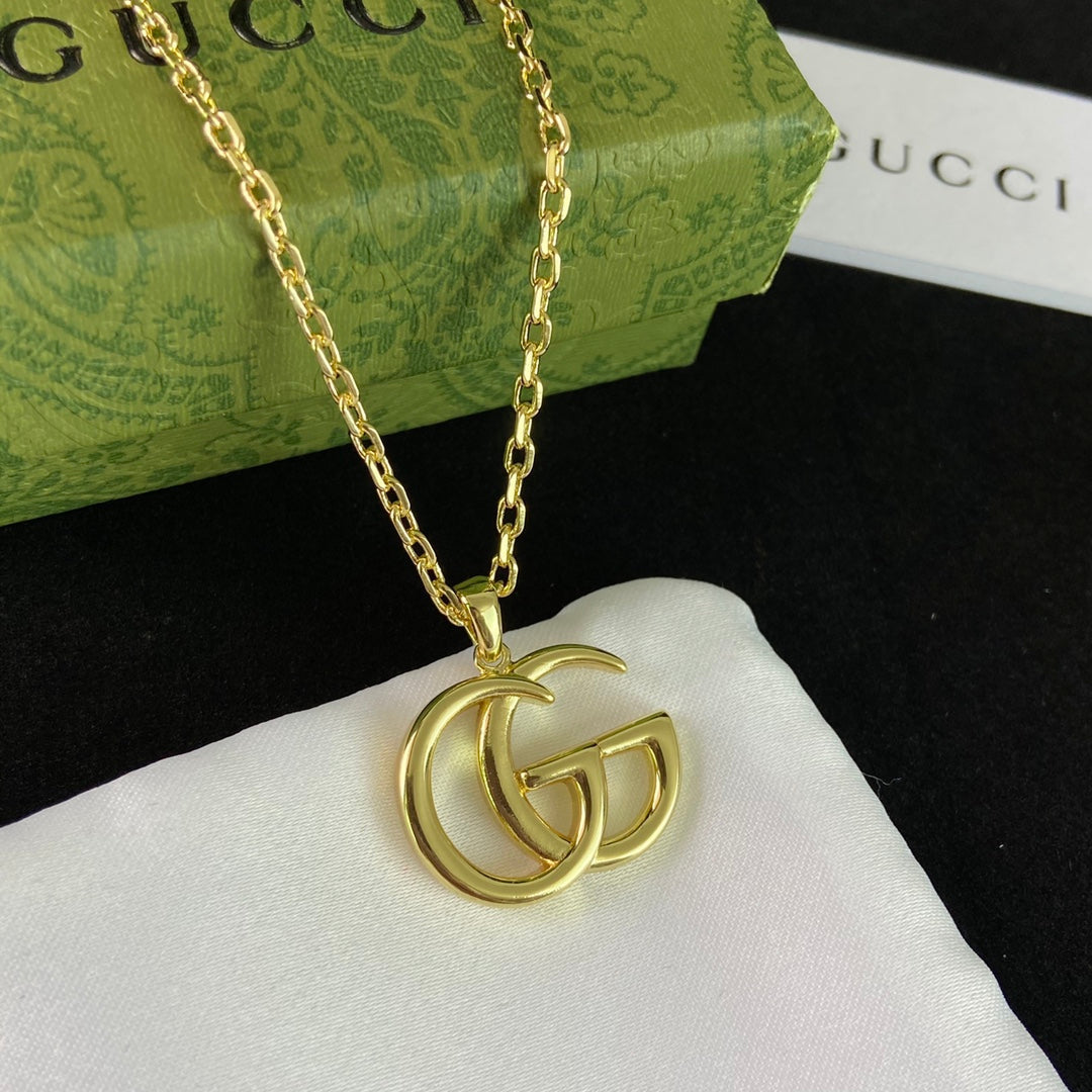 Gucci Gold Letter Pendant Tiger Head Necklace – Luxury Designer Jewelry – product image 2