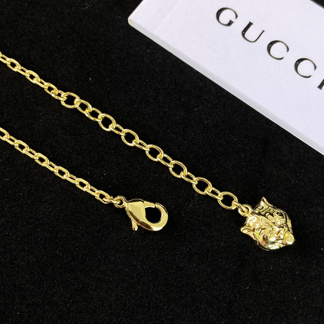 Gucci Gold Letter Pendant Tiger Head Necklace – Luxury Designer Jewelry – product image 3