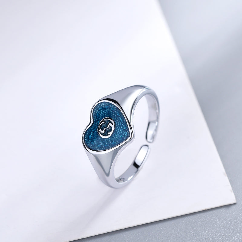 Gucci Heart Shape Open Ring – Luxury Designer Jewelry – product image 3