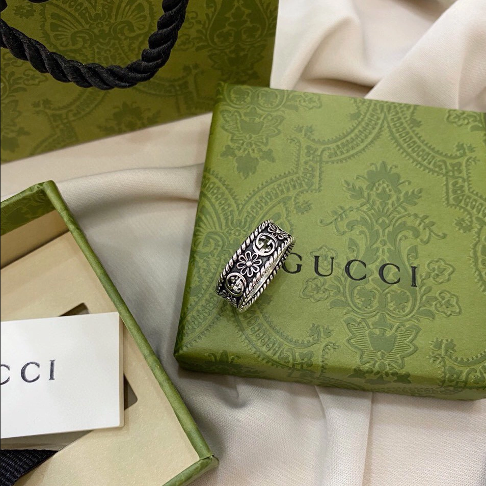 Gucci Interlocking G Silver Ring – Luxury Designer Jewelry – product image 4