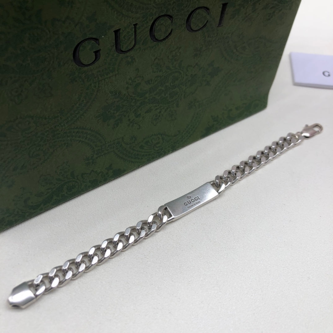 Gucci Letter Logo Bracelet – Luxury Jewelry – product image 2