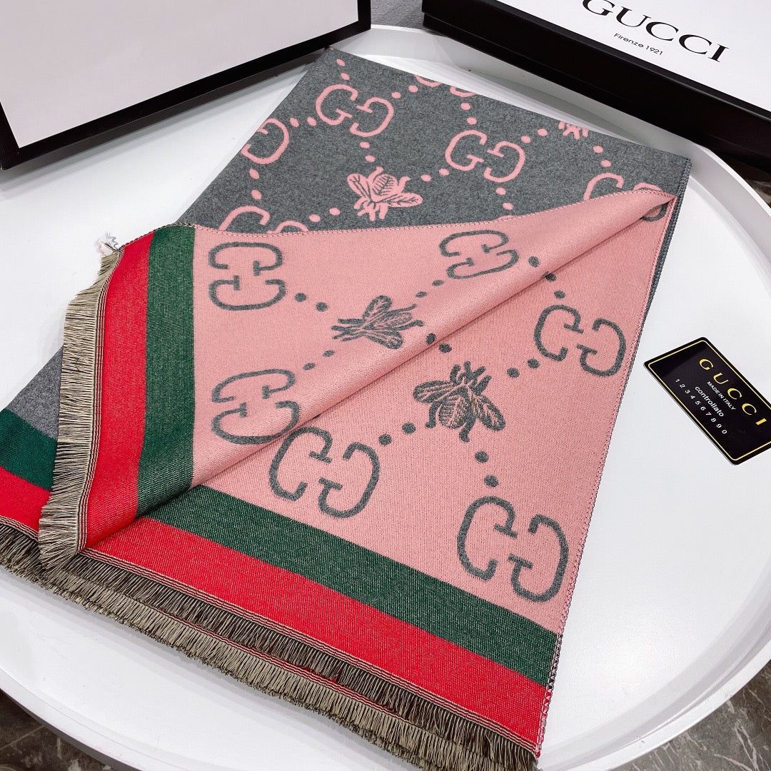 Gucci Little Bee Element Thick Cashmere Scarf for Women – product image 16