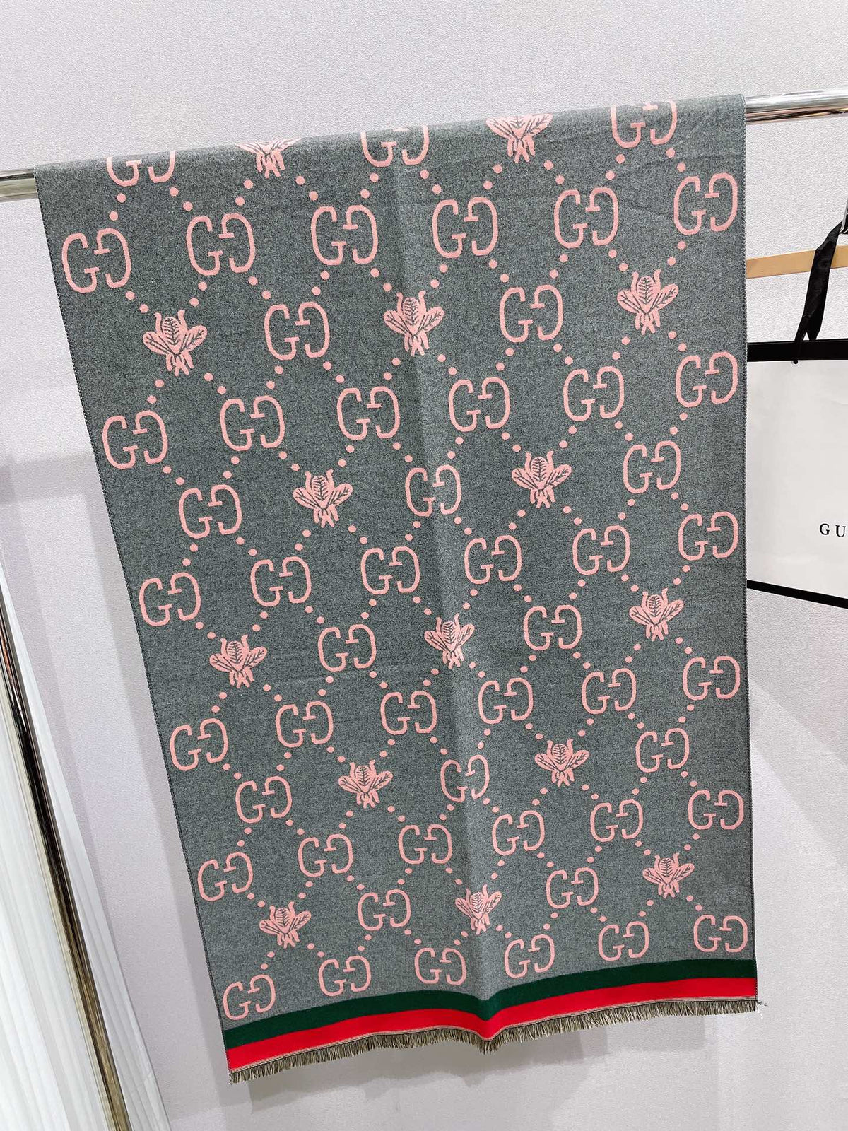 Gucci Little Bee Element Thick Cashmere Scarf for Women – product image 18