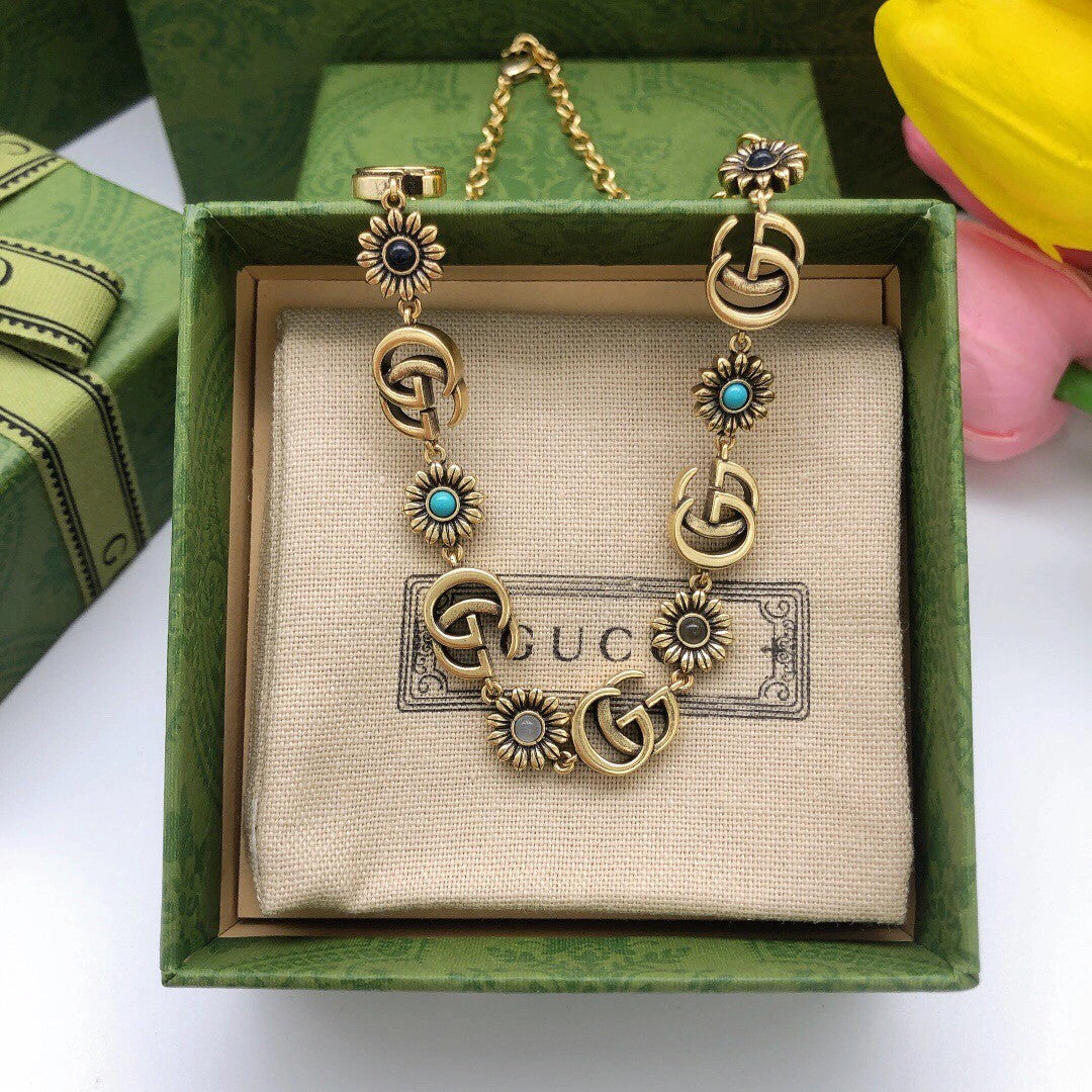 Gucci Luxury GG Flower Necklace – Luxury Designer Jewelry – product image 3