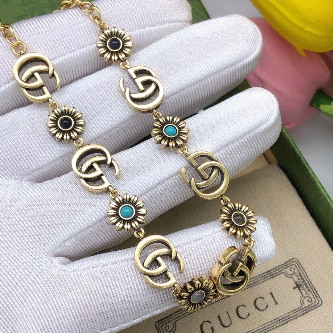 Gucci Luxury GG Flower Necklace – Luxury Designer Jewelry – product image 4