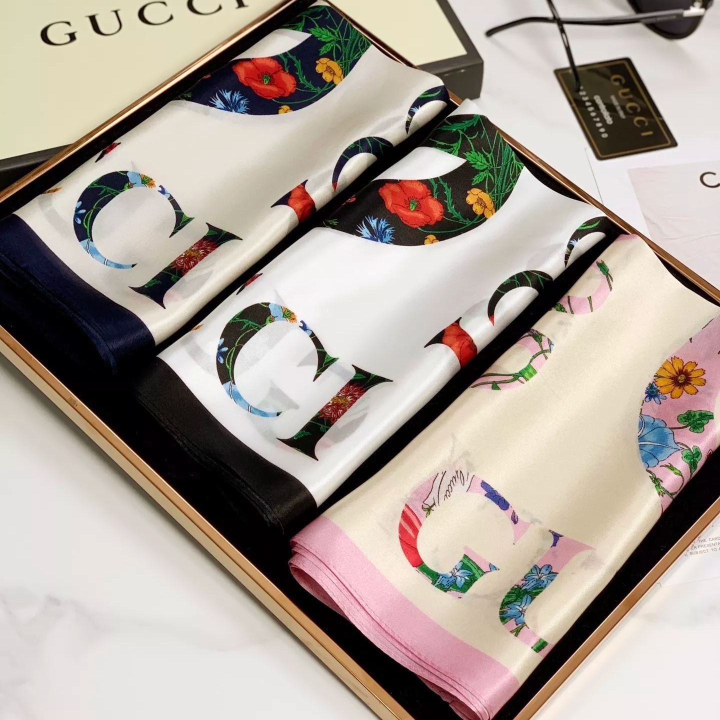 Gucci Mulberry Silk Floral Layered Logo Square Scarf for Women – product image 18