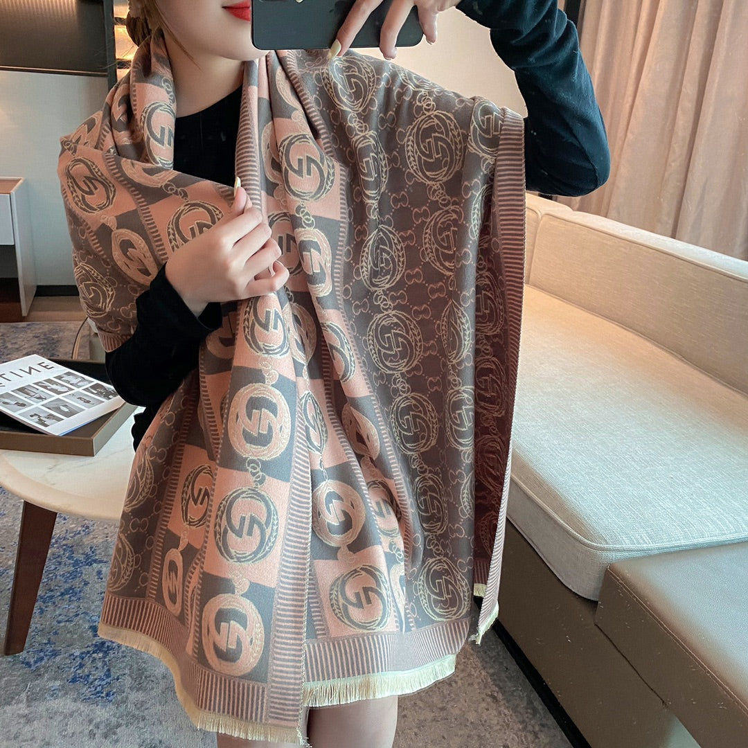 Gucci New Winter Cashmere Scarf for Women – product image 2