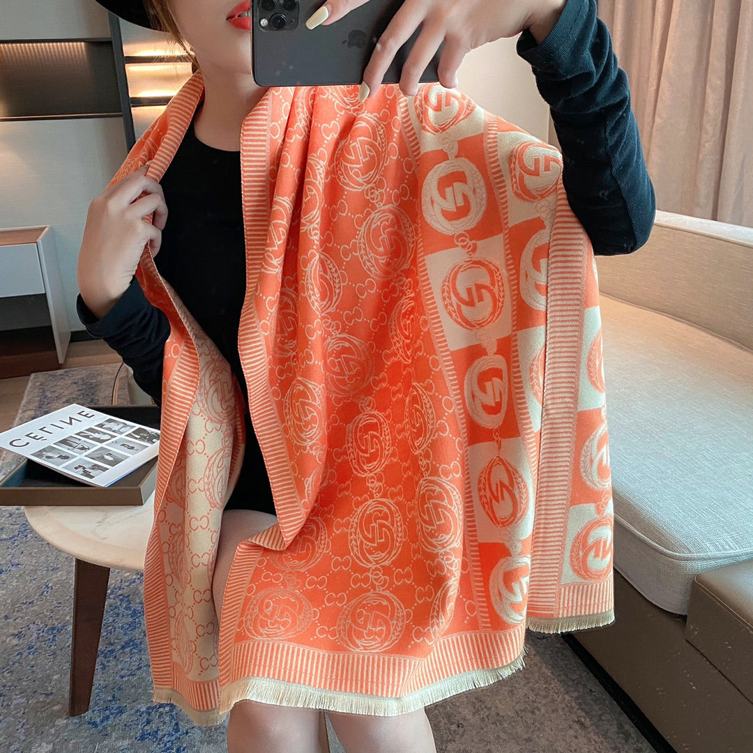 Gucci New Winter Cashmere Scarf for Women – product image 4