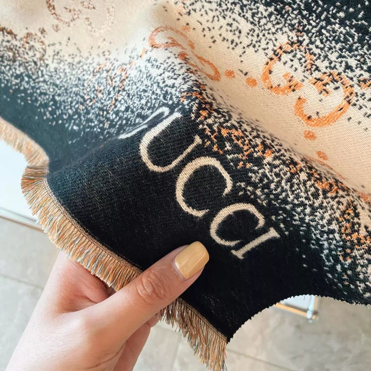 Gucci Ombre Cashmere Scarf for Women – product image 15