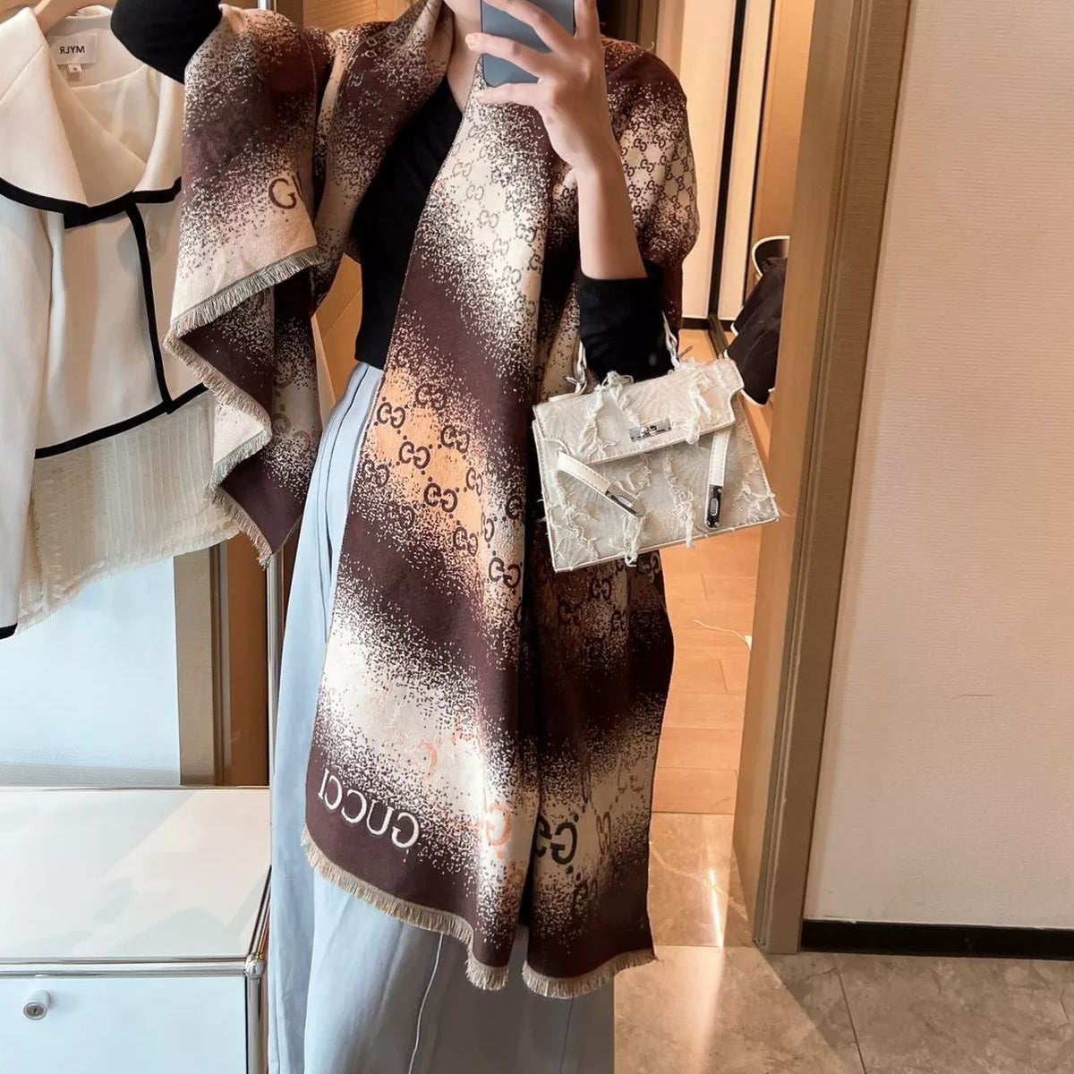 Gucci Ombre Cashmere Scarf for Women – product image 7
