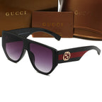 Gucci Oversized Striped Frame Sunglasses for Unisex – product image 2