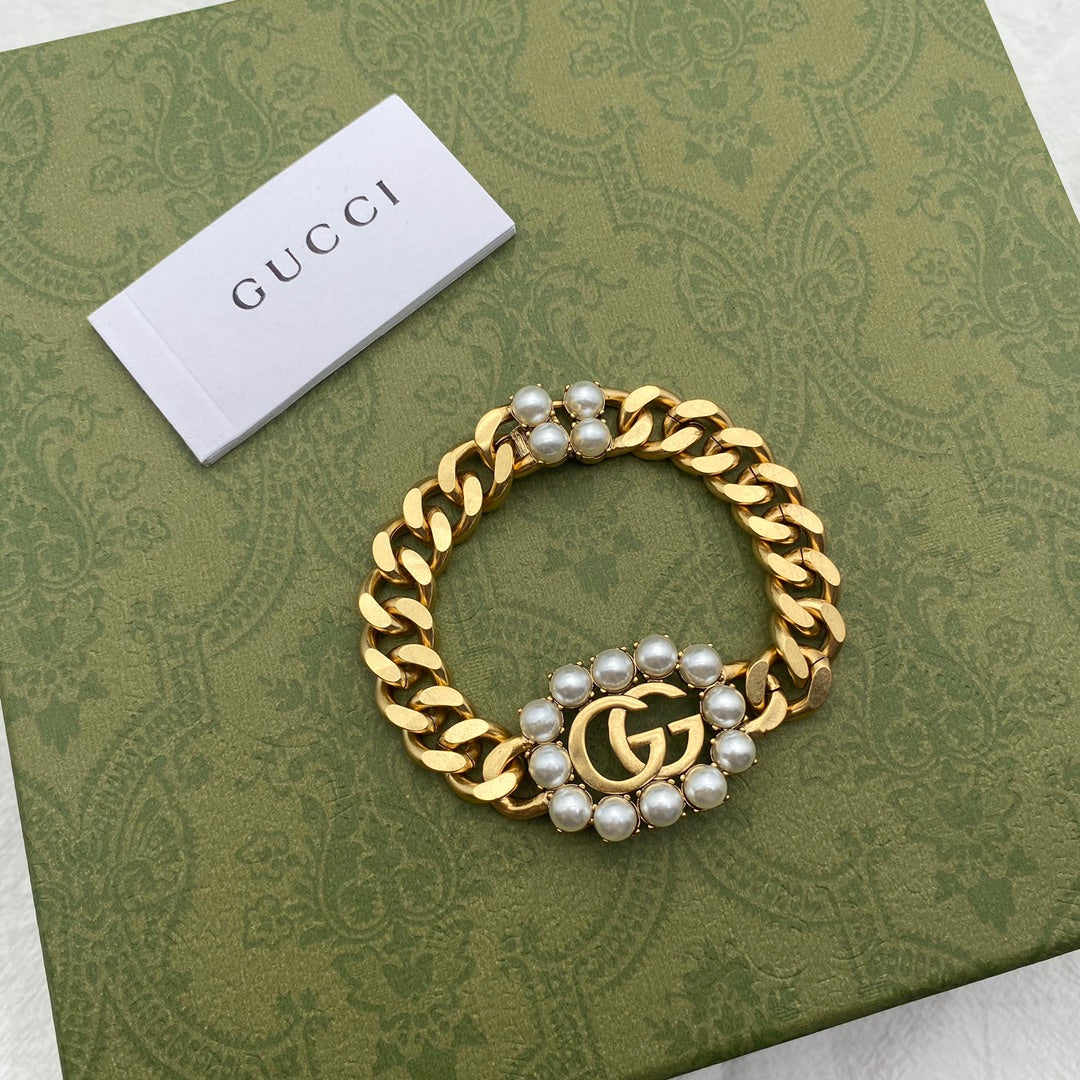 Gucci Pearl Letter Bracelet Necklace Set – Luxury Jewelry – product image 4