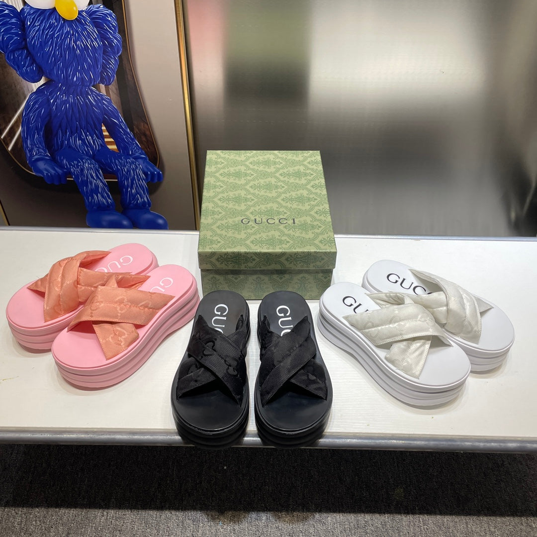 Gucci Platform Broadband Crossover Slipper Sandals – sandals product image 7