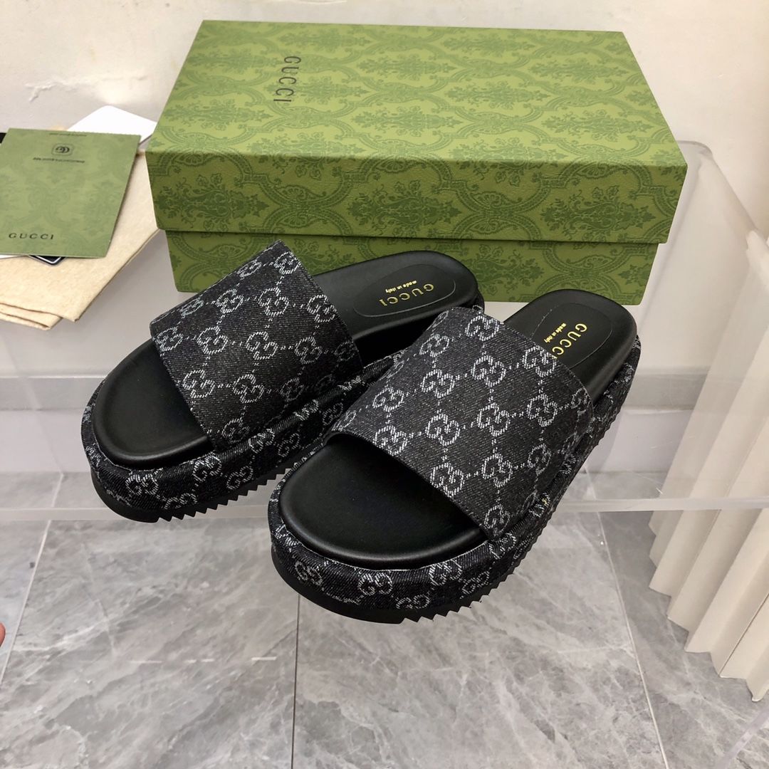 Gucci Platform Slippers With Double G Motif – slippers product image 2