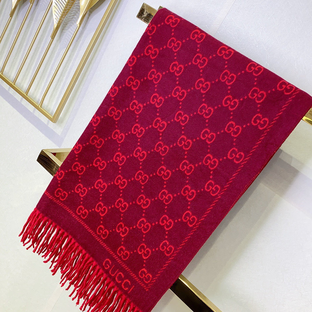 Gucci Premium Woven All-match Jacquard Fringed Scarf for Women – product image 28