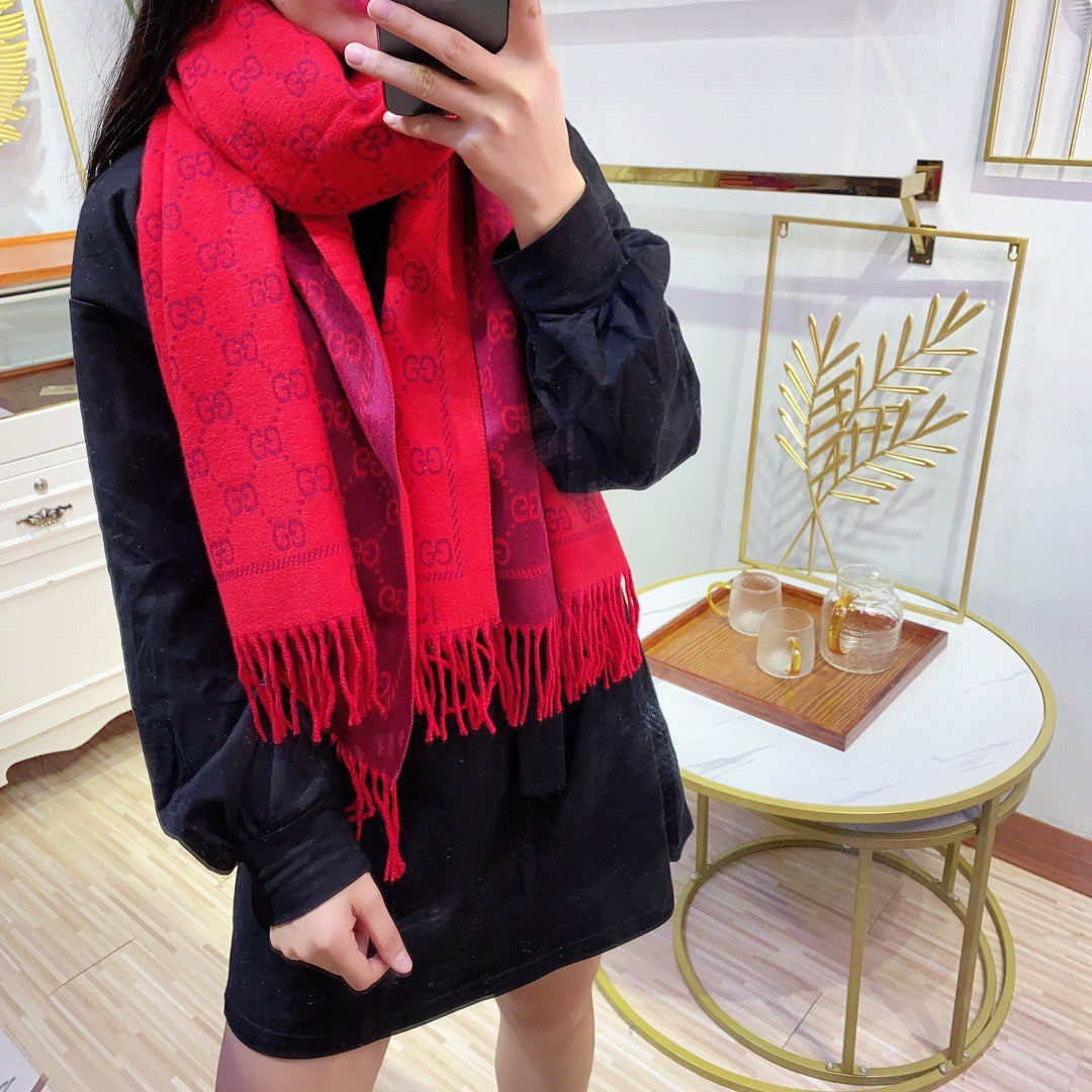Gucci Premium Woven All-match Jacquard Fringed Scarf for Women – product image 29