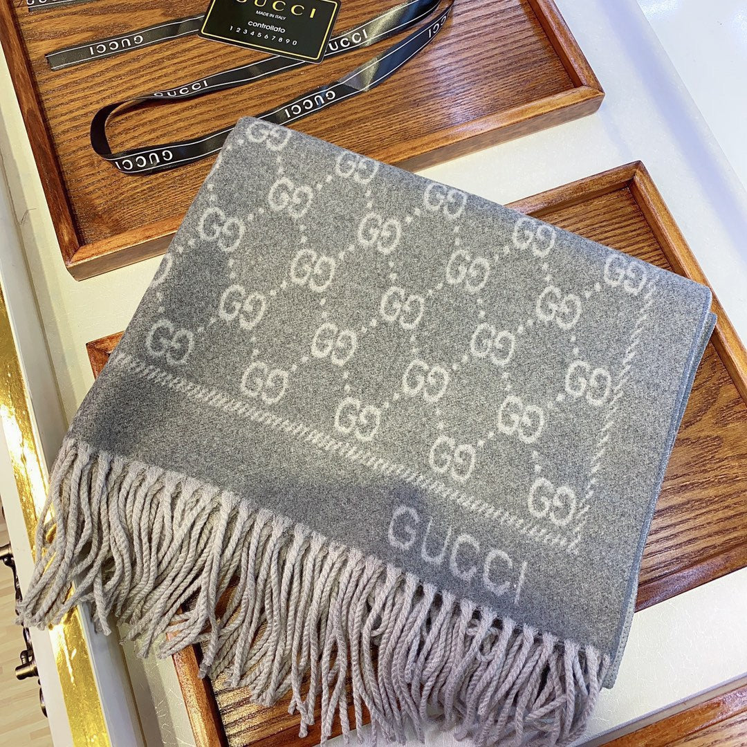 Gucci Premium Woven All-match Jacquard Fringed Scarf for Women – product image 7