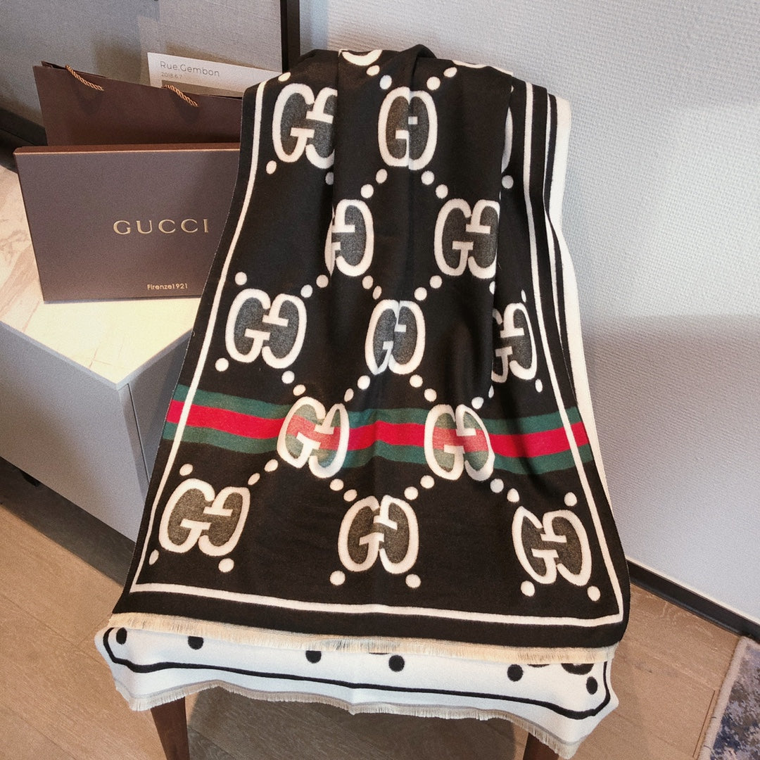 Gucci Premium Woven Classic Letter Jacquard Scarf for Women – product image 5