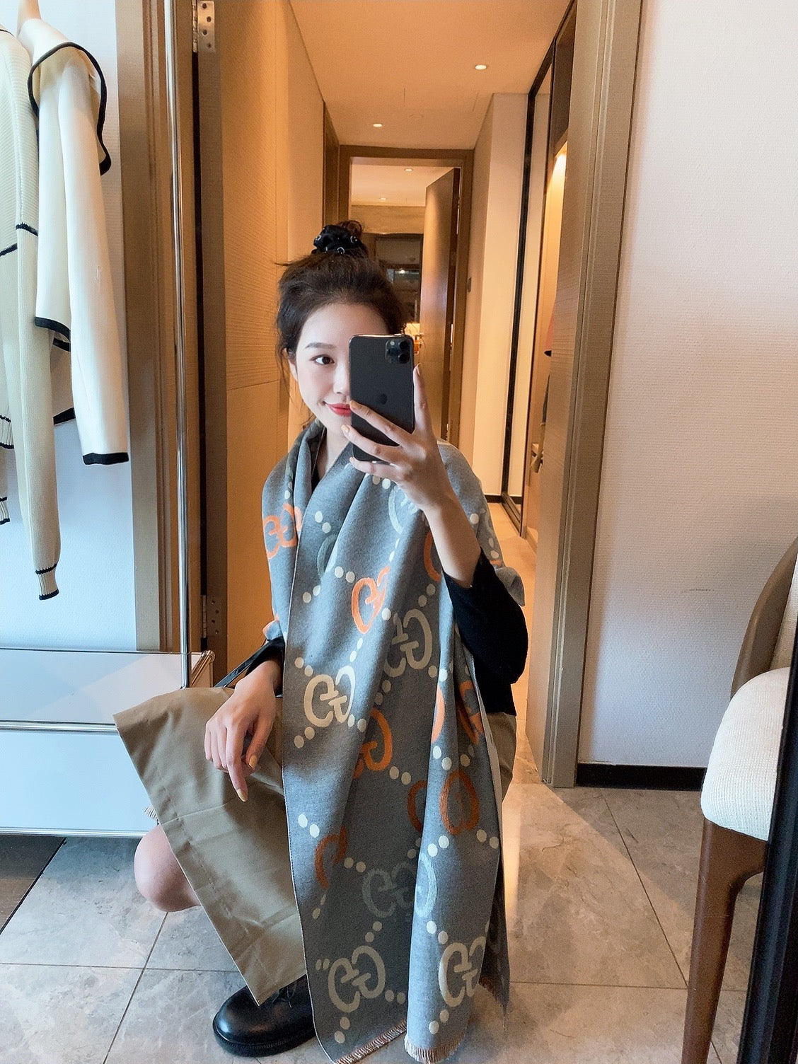 Gucci Premium Woven Monogram Jacquard Letter Scarf Shawl for Women – product image 23