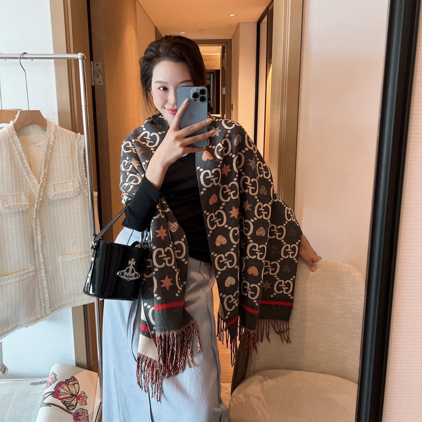 Gucci Reversible Cashmere Jacquard Fringe Scarf Shawl for Women – product image 21