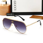 Gucci Shield One-Piece Large Frame Sunglasses for Unisex – product image 3