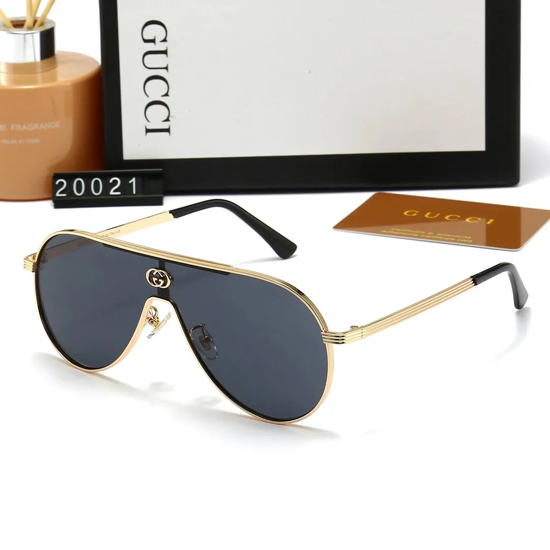 Gucci Shield One-Piece Large Frame Sunglasses for Unisex – product image 4