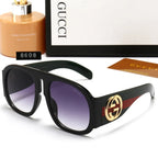 Gucci Shield Oversized Retro One-Piece Sunglasses for Unisex – product image 5