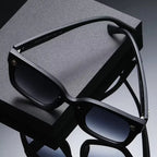 Gucci Striped Frame Square Sunglasses for Unisex – product image 14