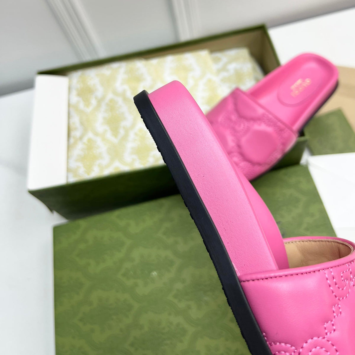 Gucci Trendy Embossed Flat Slippers – slippers product image 16