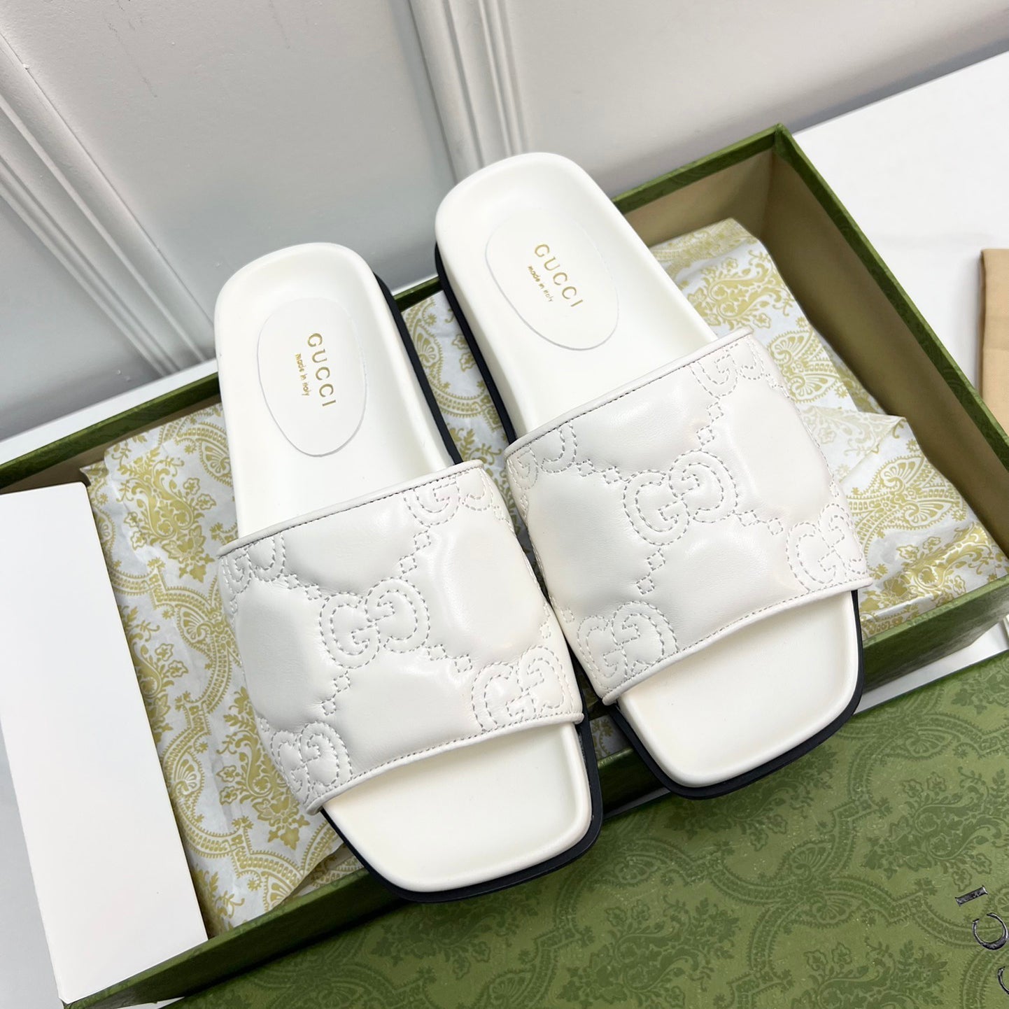 Gucci Trendy Embossed Flat Slippers – slippers product image 4