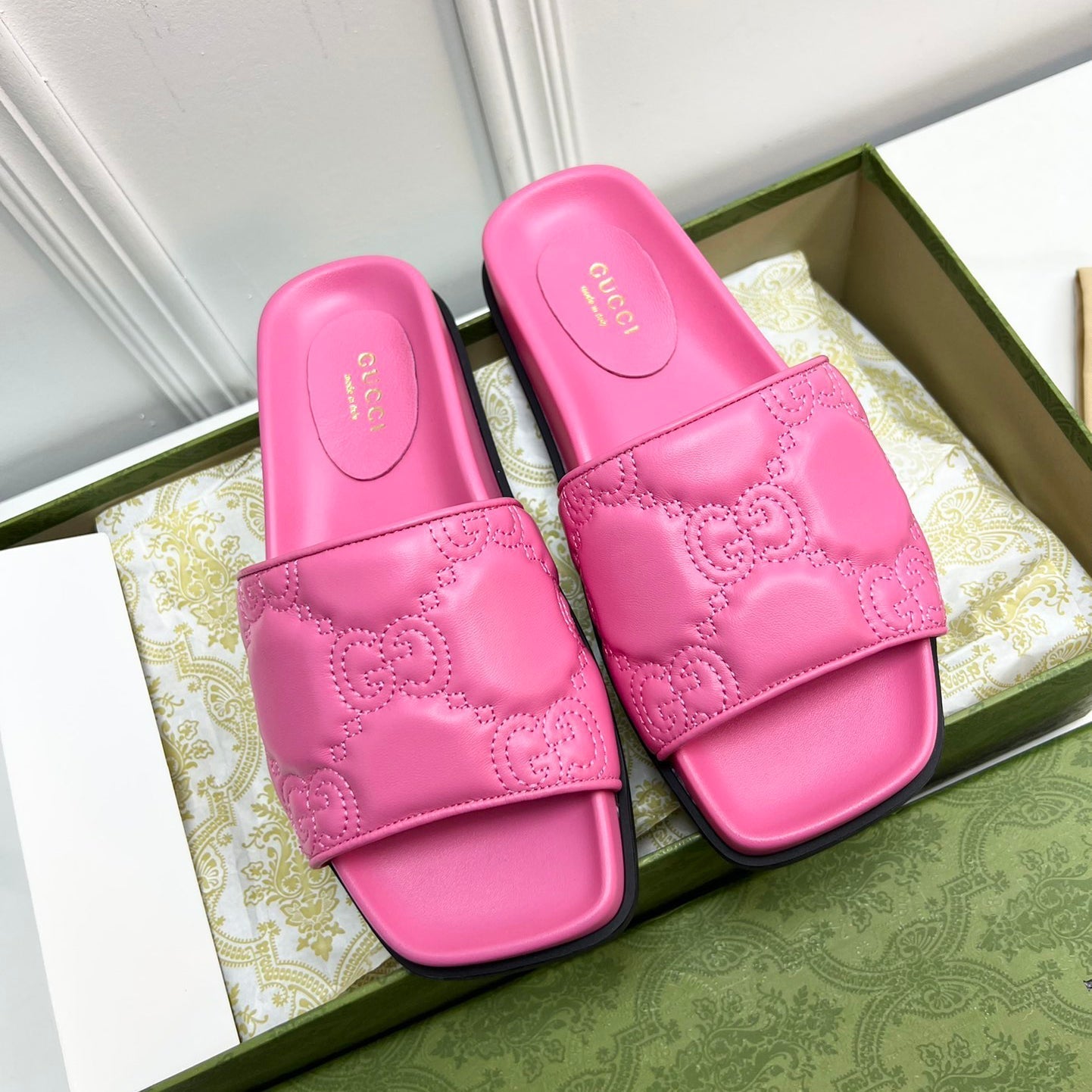 Gucci Trendy Embossed Flat Slippers – slippers product image 7