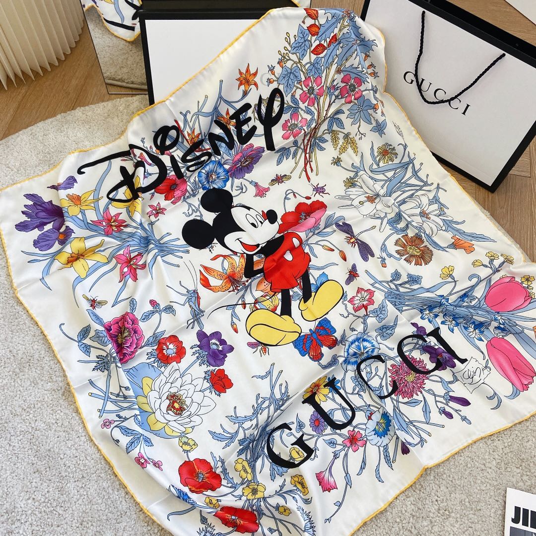Gucci Twill Silk Collaboration Mickey Square Scarf for Women – product image 4
