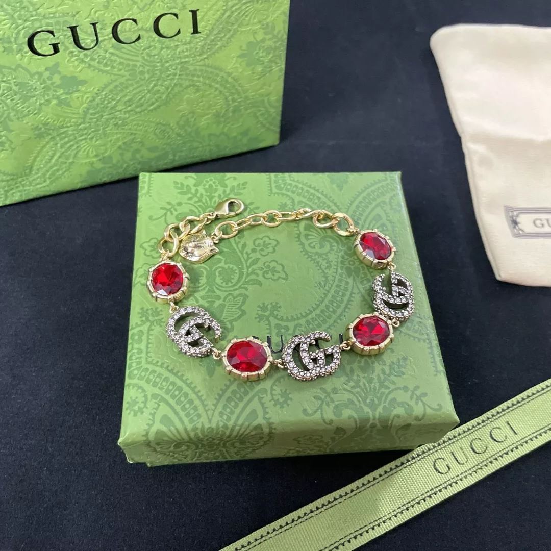Gucci Vintage Gem Tiger Head Bracelet – Luxury Jewelry – product image 4