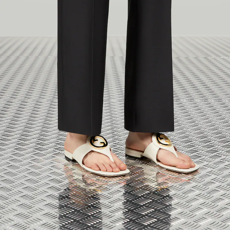 Gucci Women's Flip Flop Sandals – sandals product image 14
