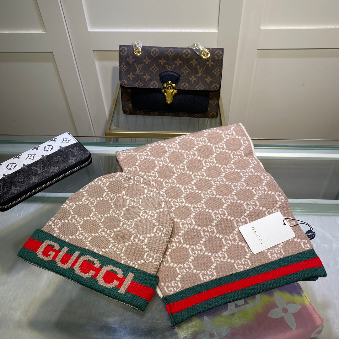 Gucci Wool Classic Monogram Jacquard Scarf Hat Set for Women – product image 27