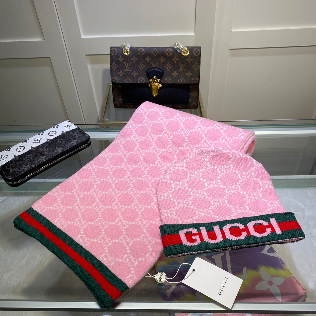 Gucci Wool Classic Monogram Jacquard Scarf Hat Set for Women – product image 6