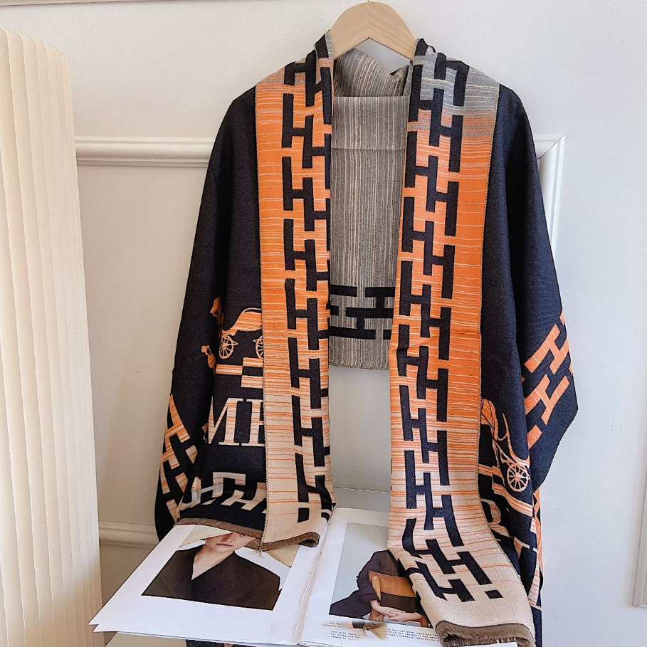 Hermès Cashmere Jacquard Scarf Shawl for Women – product image 2