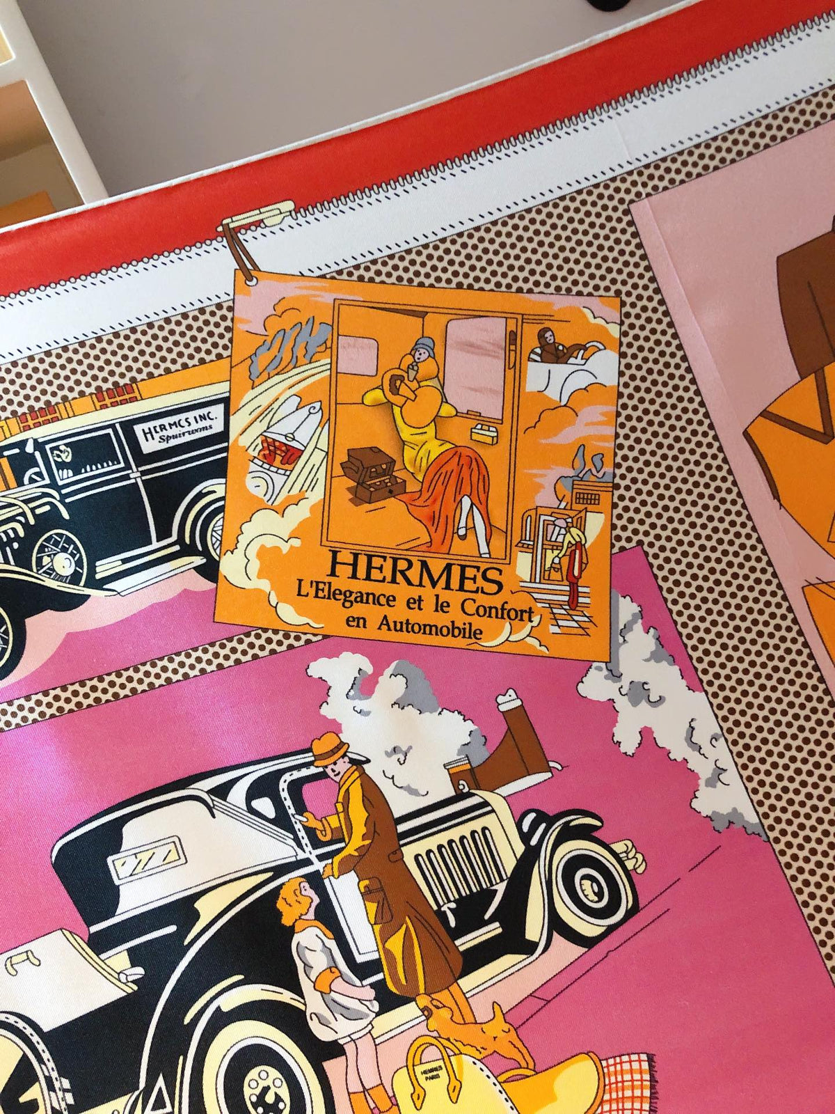 Hermès Confort en Automobile 70 Square Silk Scarf for Women – product image 12