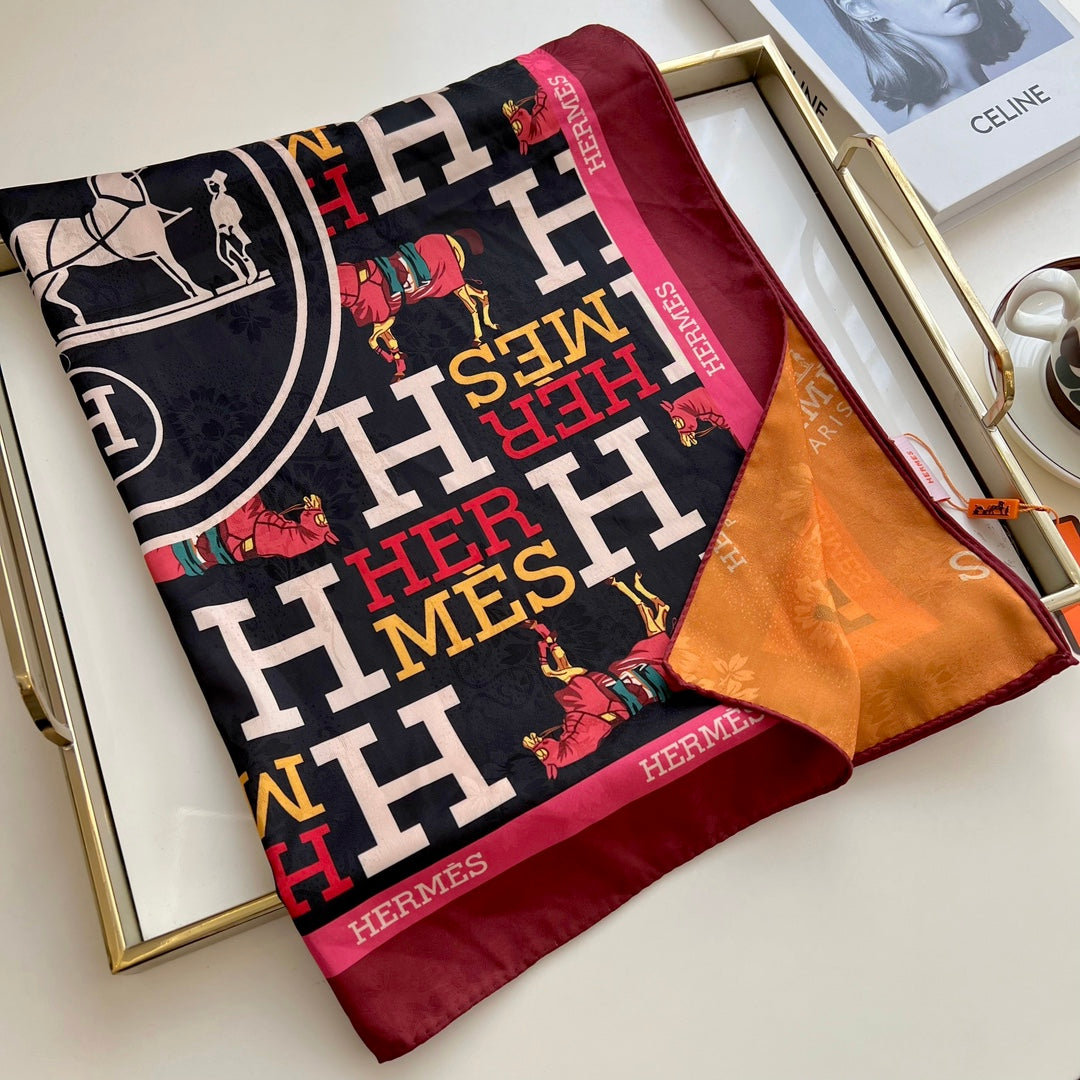 Hermès Double Sided Horse Pattern Silk Scarf for Women – product image 12
