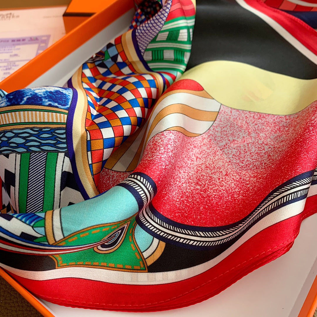 Hermès Fantasy Saddle Small Square Silk Scarf for Women – product image 11