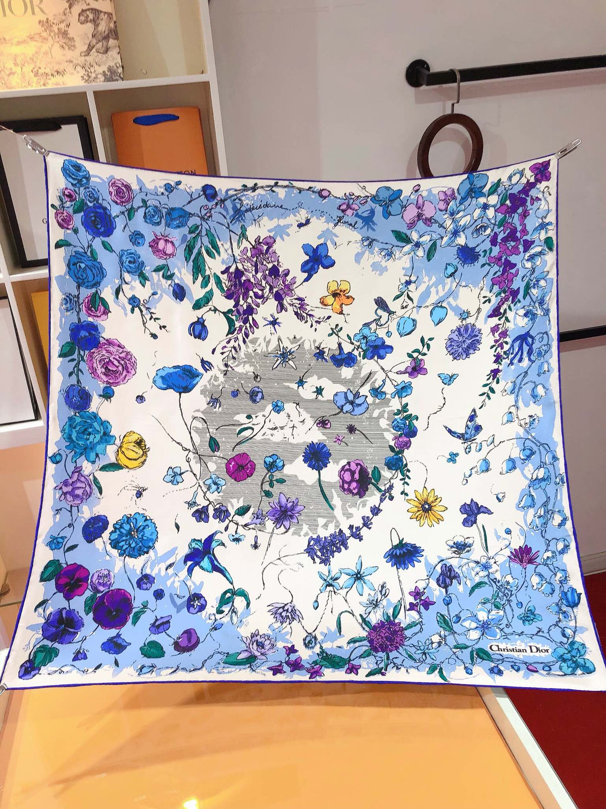 Hermès Flower World 90 Silk Scarf for Women – product image 1