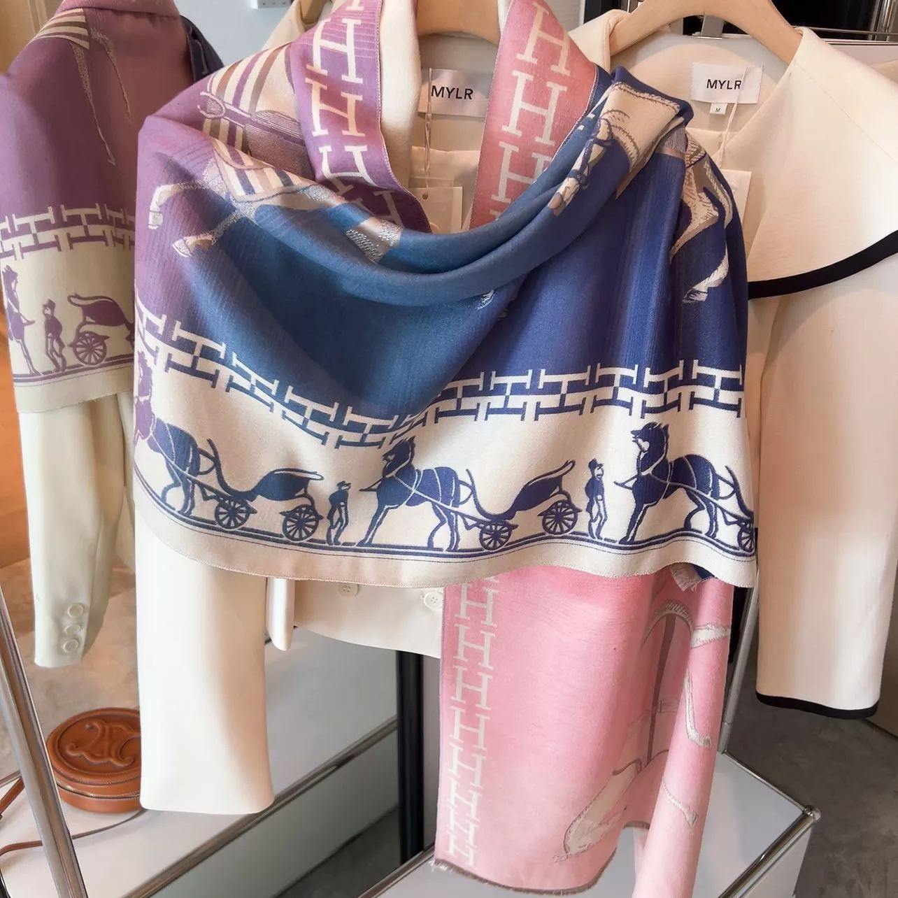Hermès Gradient Horse Cashmere Scarf for Women – product image 2
