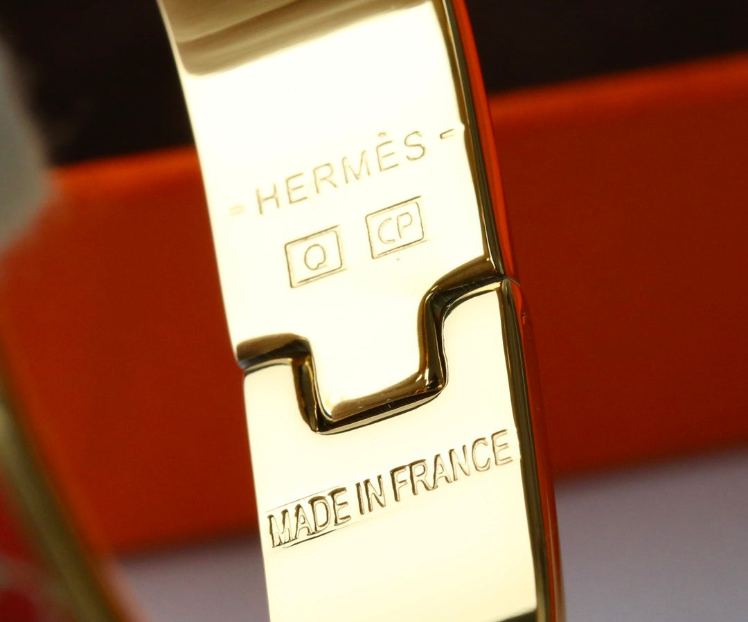 Hermès Letter Buckle Pattern Enamel Bracelet – Luxury Jewelry – product image 8