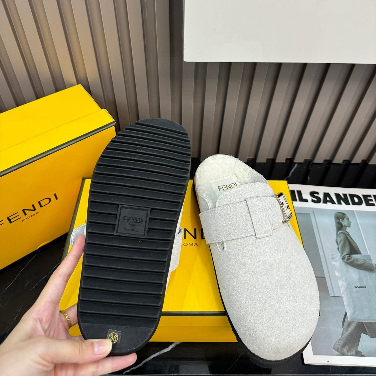 Hermès Suede Fur Slippers – slippers product image 12